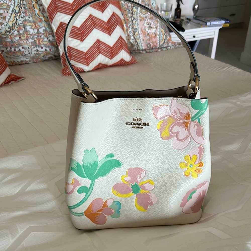 Spring/summer purse